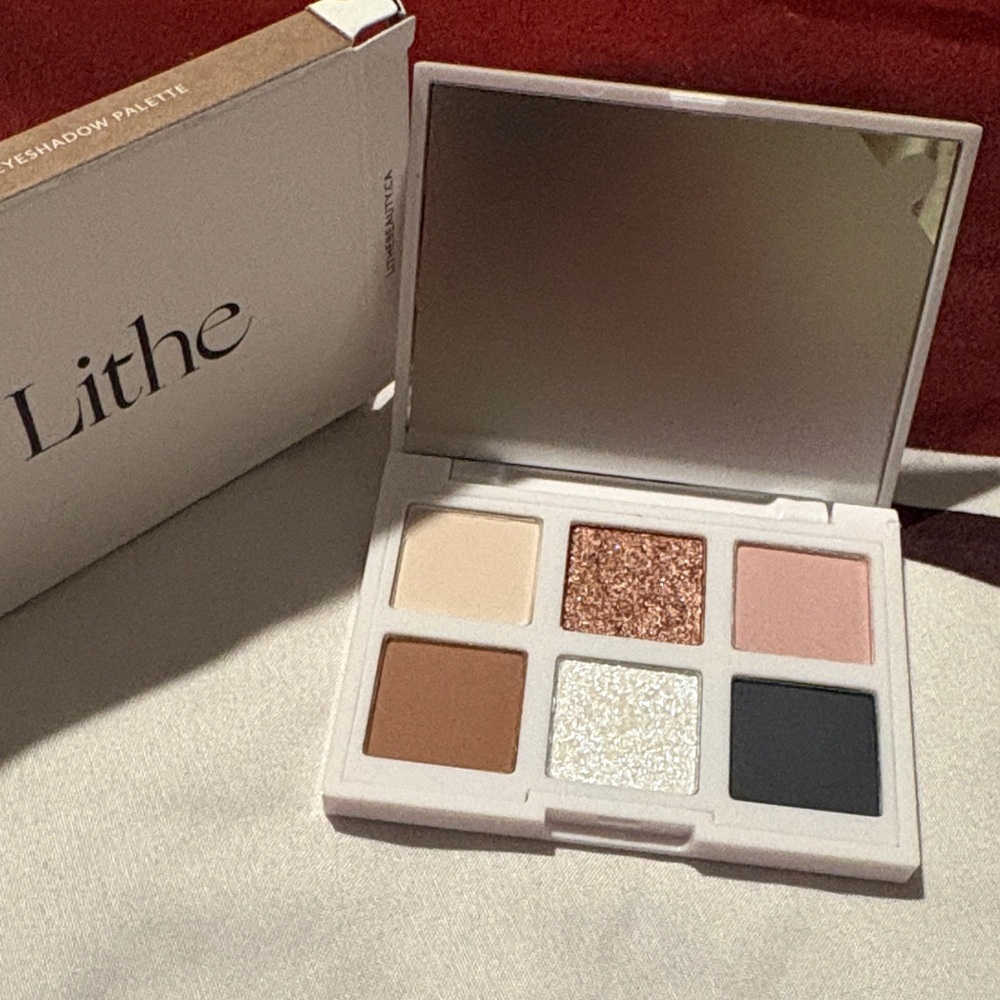 LITHE Astral Eyeshadow Palette NIB